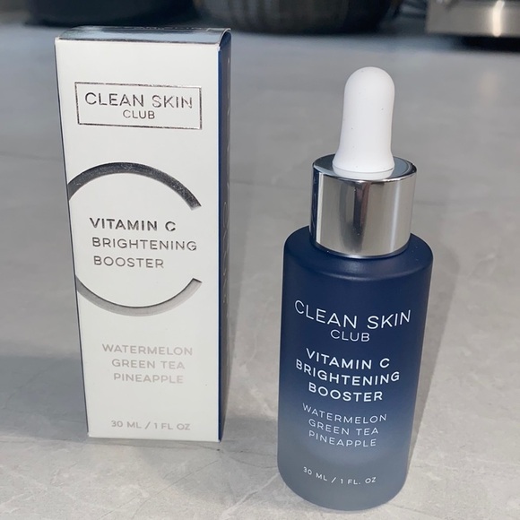 CLEAN SKIN CLUB Vitamin C Brightening Booster - Picture 2 of 3